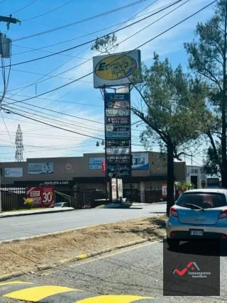 Local en Venta Boulevard Sur, San Cristóbal, Zona 8 de Mixco — Local en Venta en Zona 8 Mixco, Guatemala, Ciudad — miniatura 1 de 7