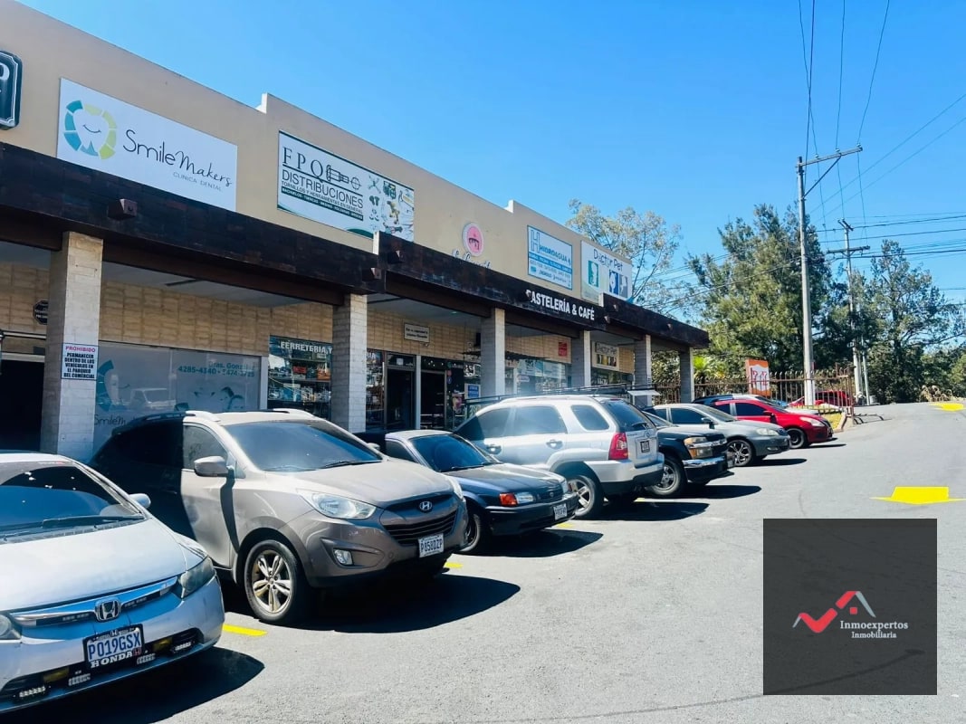 Local en Venta Boulevard Sur, San Cristóbal, Zona 8 de Mixco - 1