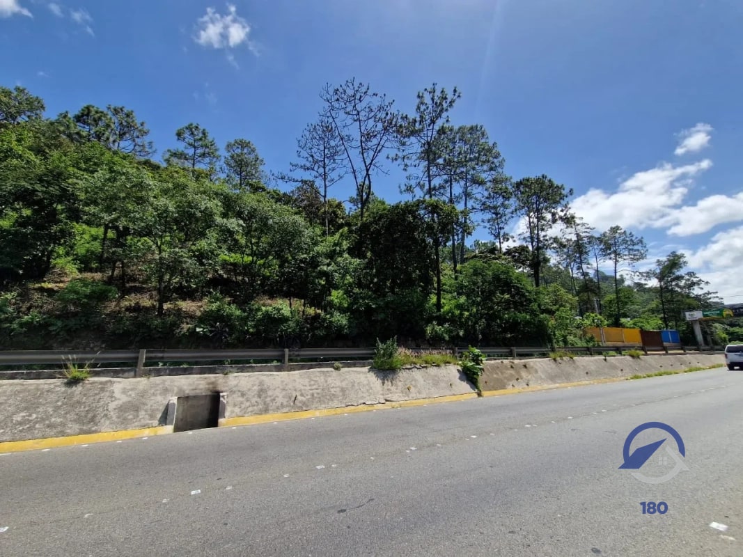 Terreno en venta en la Carretera Interamericana, km 46.3, Quintas del Tejar - 1