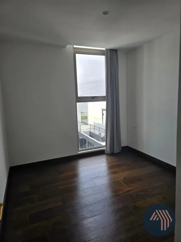 ALQUILER DE CÉNTRICOS APARTAMENTOS - ATARAH, ZONA 10 — Apartamento en Alquiler en Atarah, Zona 10, Guatemala, Ciudad — foto 6 de 8
