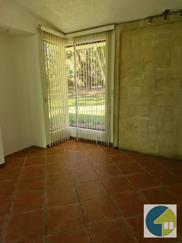 Amplia casa en alquiler km 25 CAES - 1
