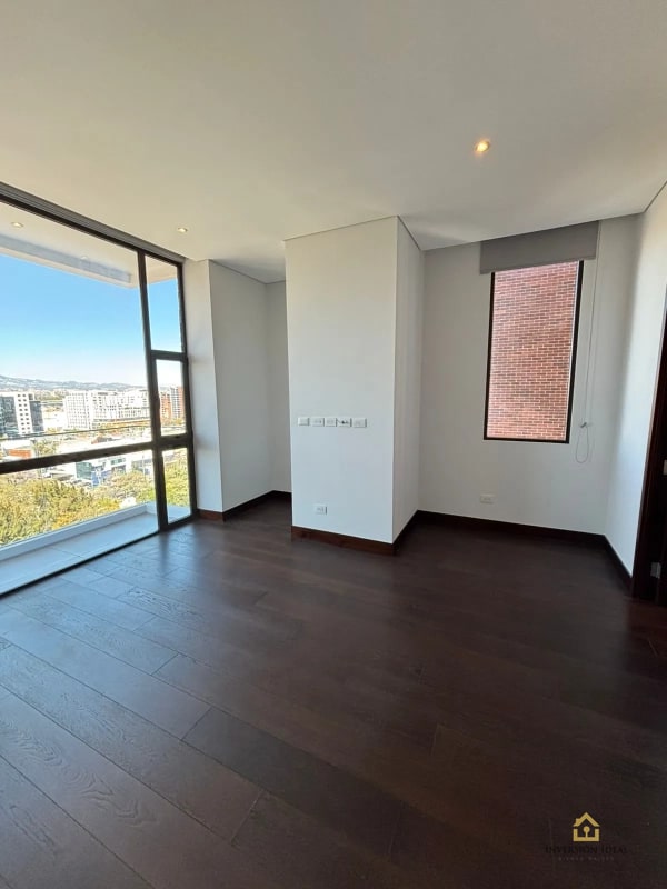 Apartamento de Lujo en Edificio Echo, Zona 14 | 2 Habs + Servicio | Amenidades  Premium - 10