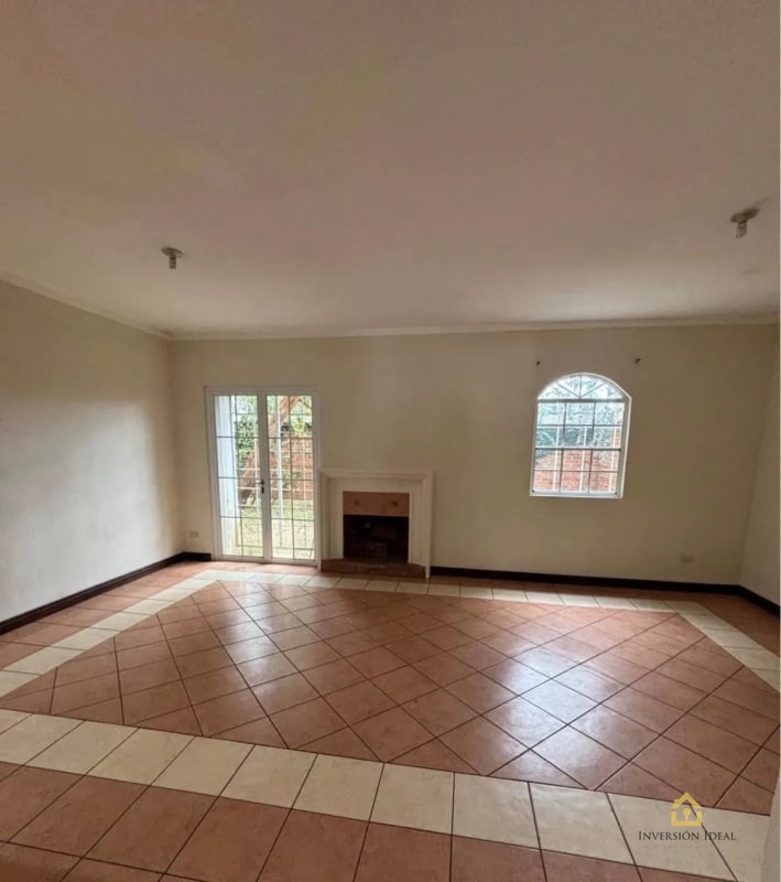 CASA EN RENTA COND. SANTA ANITA 1 | 3 HAB + CHIMENEA Y PISCINA |  Q5,700 - 4
