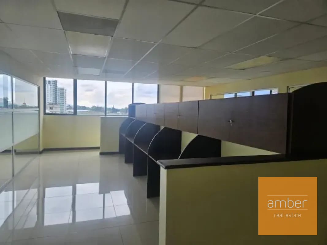 Oficina en zona 10 — Oficina en Alquiler en Zona 10, Guatemala, Ciudad — foto 12 de 13