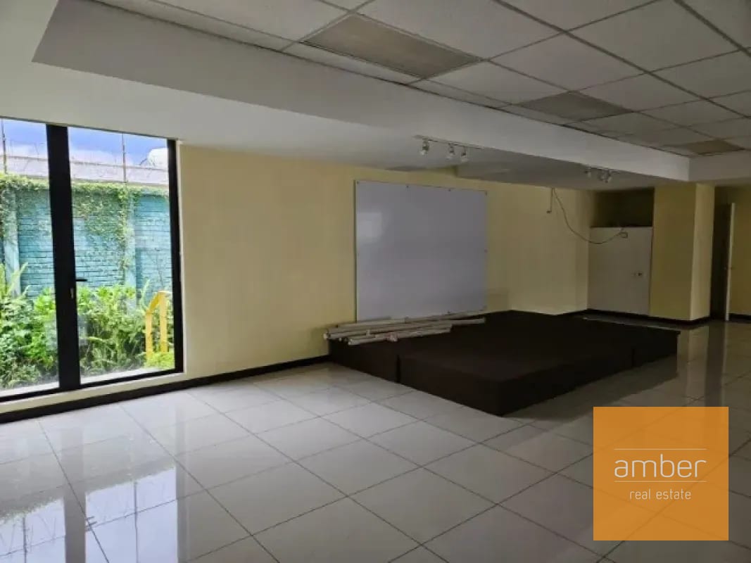 Oficina en zona 10 — Oficina en Alquiler en Zona 10, Guatemala, Ciudad — foto 9 de 13