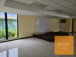 Oficina en zona 10 — Oficina en Alquiler en Zona 10, Guatemala, Ciudad — miniatura 9 de 13