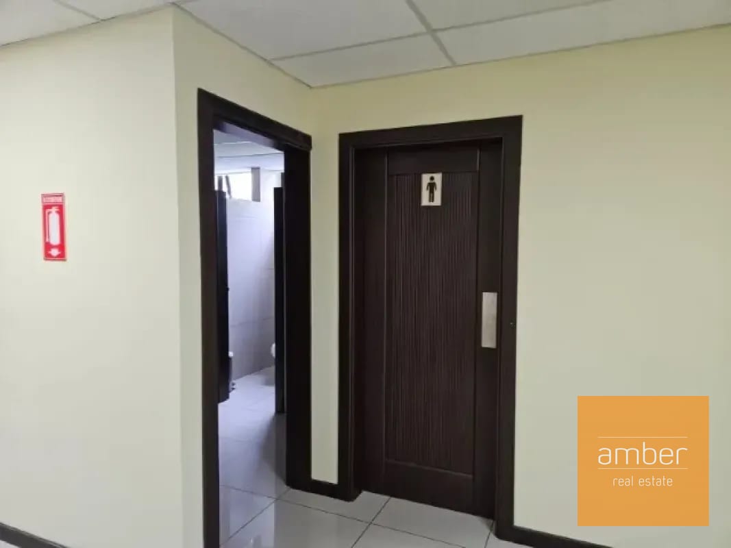 Oficina en zona 10 — Oficina en Alquiler en Zona 10, Guatemala, Ciudad — foto 4 de 13