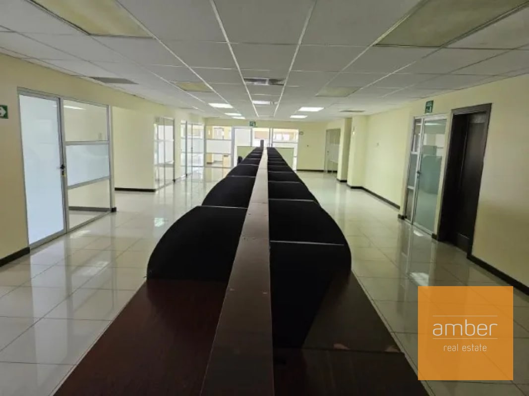 Oficina en zona 10 - 10