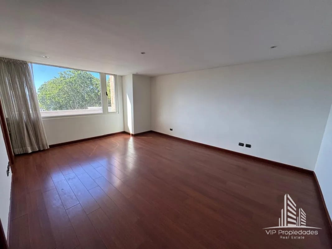 Zona 14 Marques del Valle, apartamento en alquiler — Apartamento en Alquiler en Marqués del Valle, Zona 14, Guatemala, Ciudad — foto 4 de 11