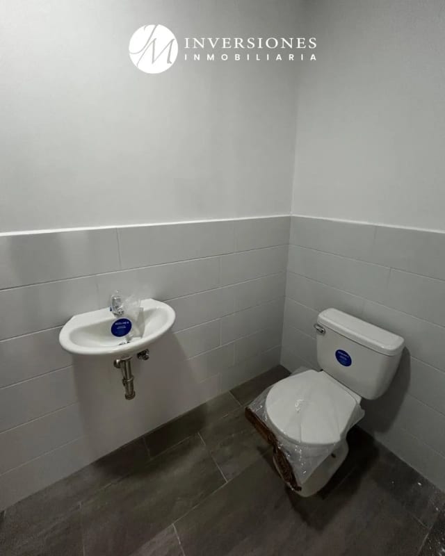 ofibodega en renta en Villa Canales - Image 2