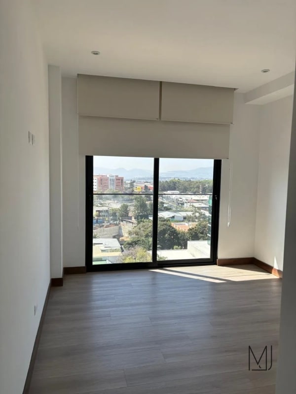 Apartamento en Alquiler | Edificio Artis | Zona 13 | Nivel alto · 2 parqueos individuales — Apartamento en Alquiler en Artis, Zona 13, Guatemala, Ciudad — foto 5 de 10