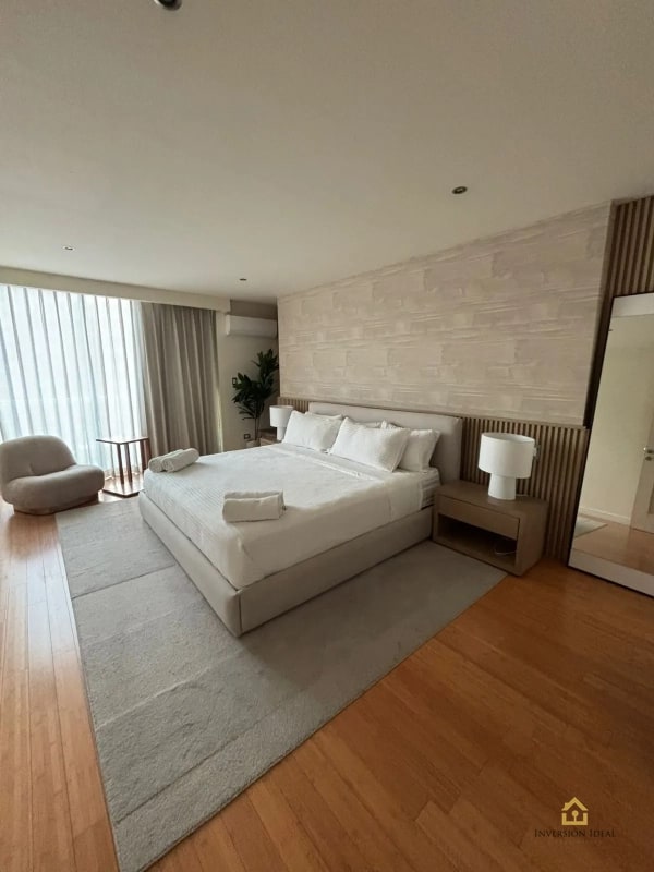 Apto Amueblado 2 Hab + Cuarto de Serv. $2,500 | Edificio Atrium Zona 10 - 13