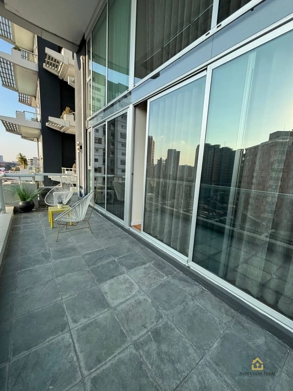 Apto Amueblado 2 Hab + Cuarto de Serv. $2,500 | Edificio Atrium Zona 10 - 12