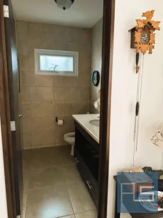 *Casa amplia de 4 hab en VENTA, La Fontana 2, Carretera a El Salvador* — Casa en Venta en La Fontana II, Carretera a El Salvador, Guatemala, Ciudad — miniatura 14 de 17