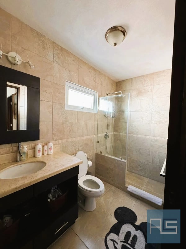 *Casa amplia de 4 hab en VENTA, La Fontana 2, Carretera a El Salvador* — Casa en Venta en La Fontana II, Carretera a El Salvador, Guatemala, Ciudad — foto 6 de 17
