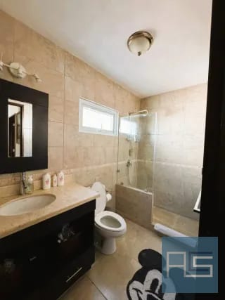 *Casa amplia de 4 hab en VENTA, La Fontana 2, Carretera a El Salvador* — Casa en Venta en La Fontana II, Carretera a El Salvador, Guatemala, Ciudad — miniatura 6 de 17