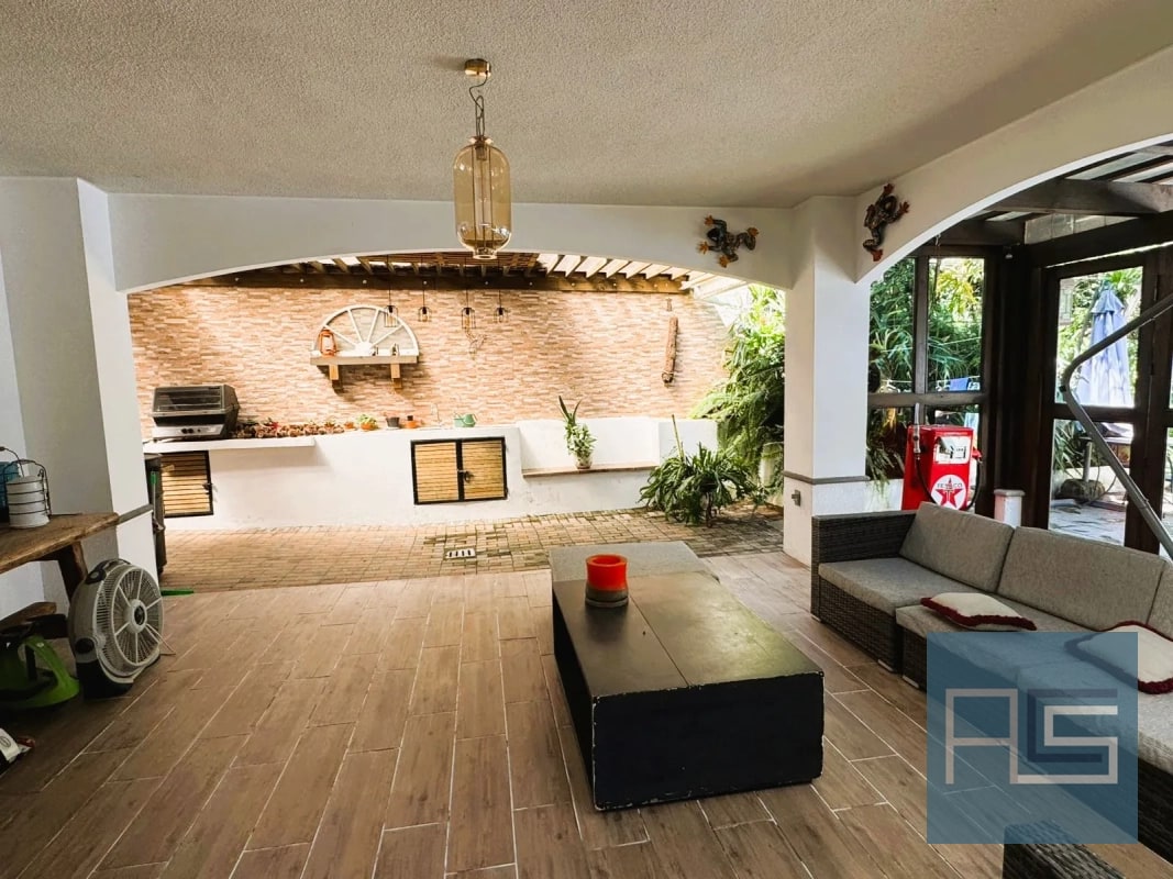 *Casa amplia de 4 hab en VENTA, La Fontana 2, Carretera a El Salvador* — Casa en Venta en La Fontana II, Carretera a El Salvador, Guatemala, Ciudad — foto 4 de 17