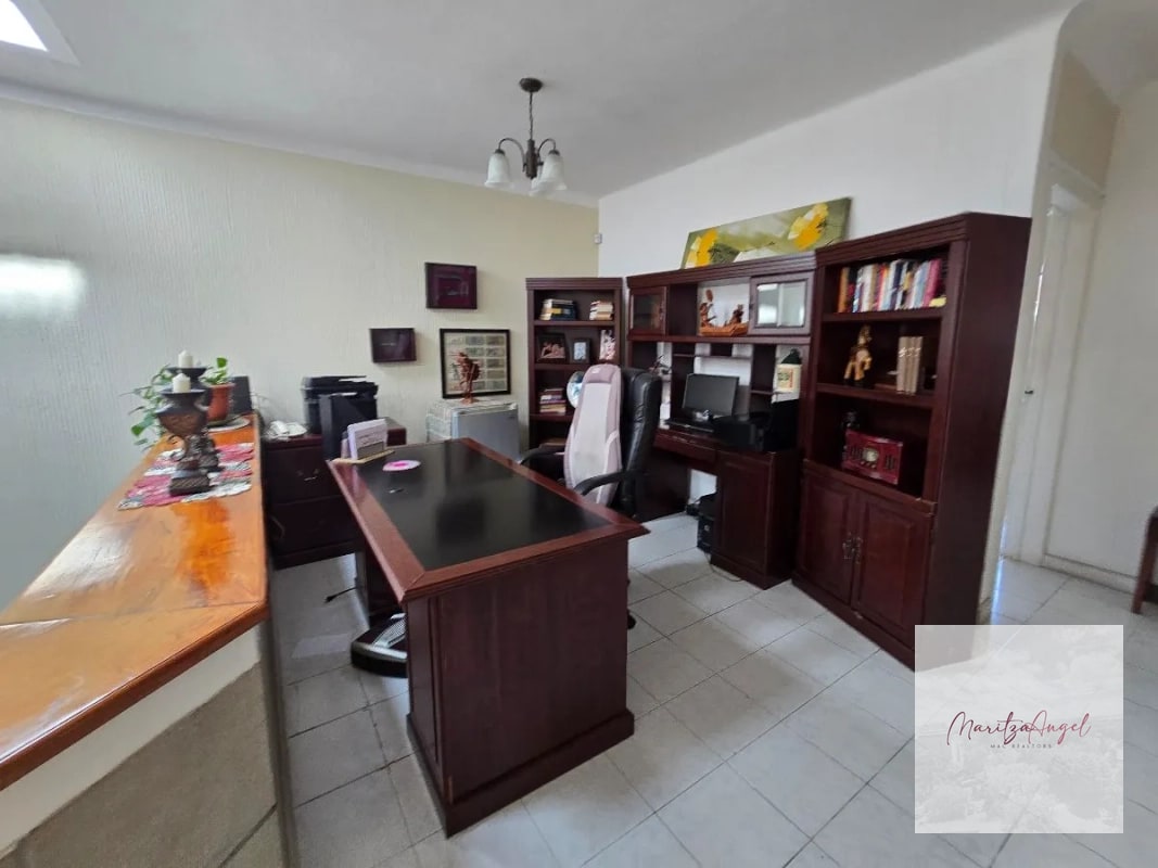 CASA EN VENTA EN ZONA 10 - 1