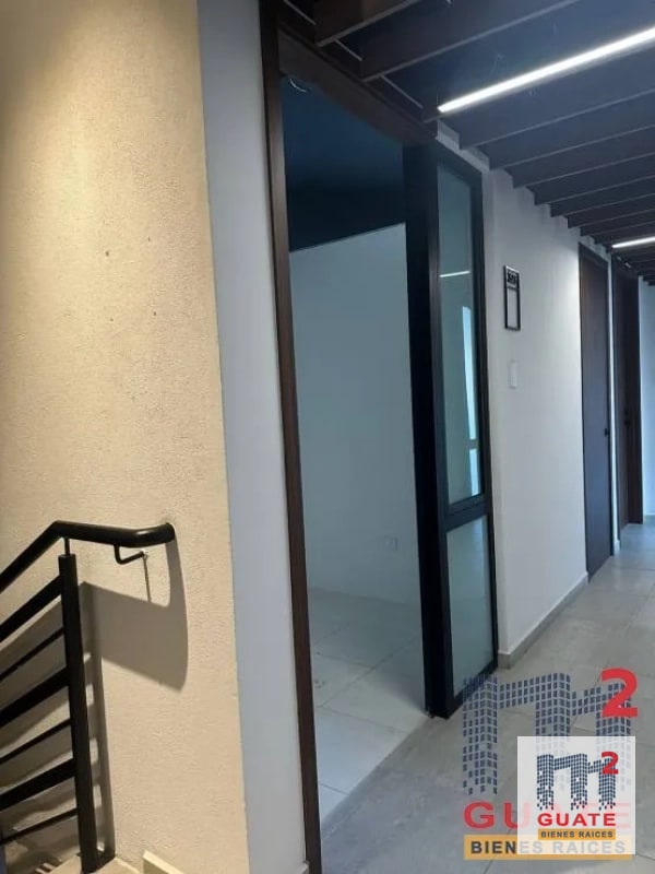 Oficina en Renta, Zona 04 (R10220) - 2