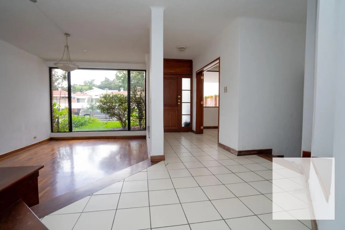 Casa en venta – Carretera a El Salvador, km 16.5 - 14