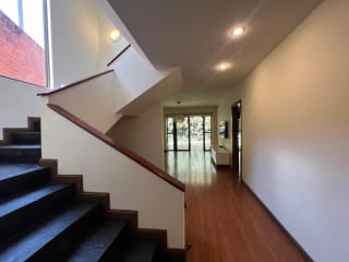 CASA VENTA A PASOS DE MINUTO MUXBAL CONDOMINIO EL CARMEN, 390 MTS2, 4 DORMITORIOS CASA UNO CON SU BAÑO, CERCA COLEGIO MONTESSORI $525,000 — Casa en Venta en Muxbal, Guatemala, Ciudad — miniatura 6 de 13