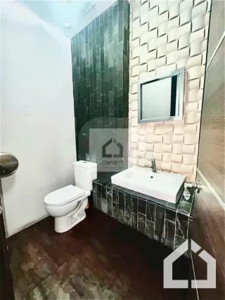 Oficina en renta, Edificio Platina zona 10 — Oficina en Alquiler en Zona 10, Guatemala, Ciudad — miniatura 9 de 17