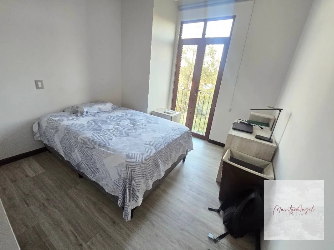 ALQUILER DE APARTAMENTO EN LIRIOS CAYALA ZONA 16 - 2