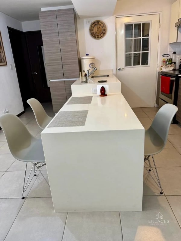 Zona 11 • Apartamento en Renta • Edificio Parque 11 • Semiamueblado - 14