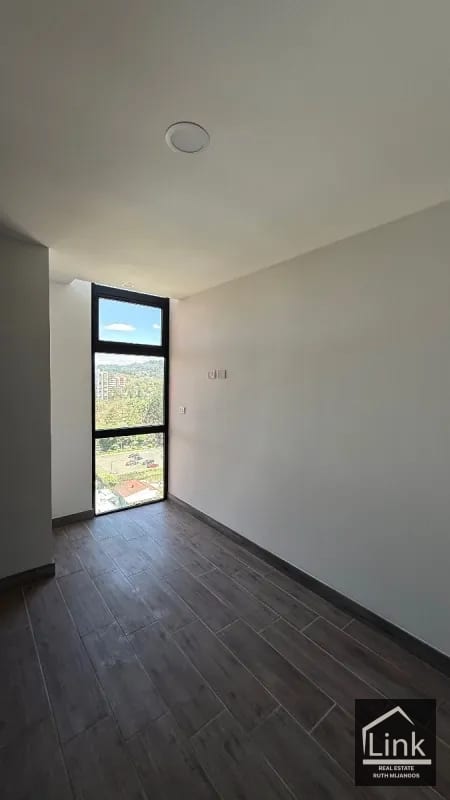 RENTA DE APARTAMENTO ZONA 15 AMUEBLADO — Apartamento en Alquiler en Kiintea, Zona 15, Guatemala, Ciudad — foto 7 de 11
