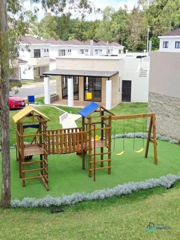 CASA EN VENTA – Prados de Fraijanes, Km. 21.5 Carretera a Fraijanes - 1