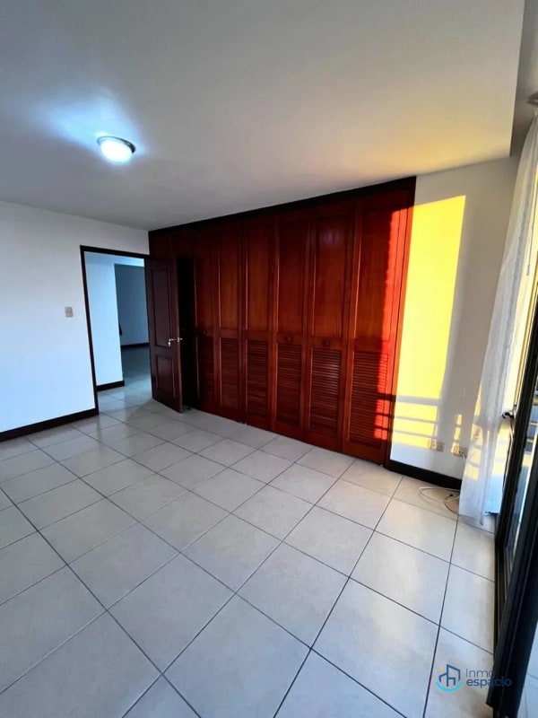 Penthouse en Alquiler – Zona 10 - 11