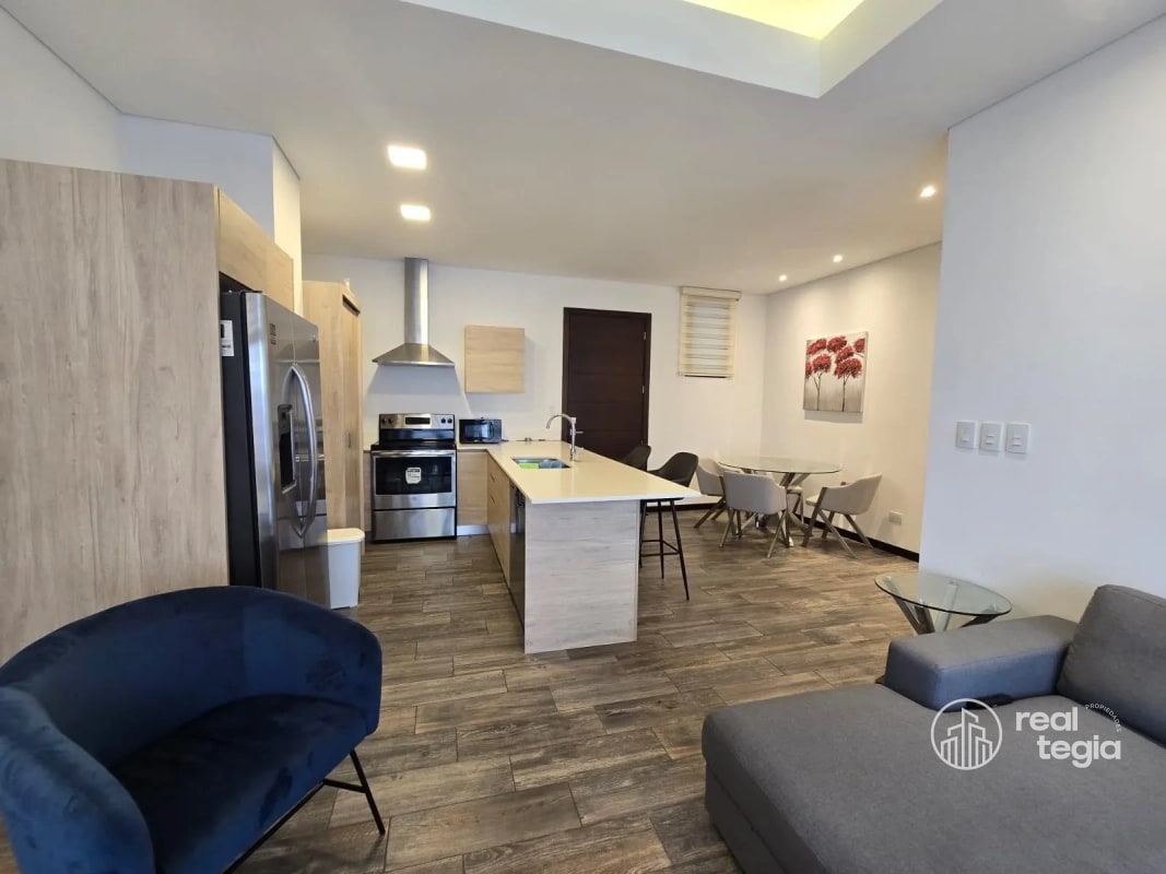 APARTAMENTO EN LIRIOS DE CAYALÁ ZONA 16 - 3
