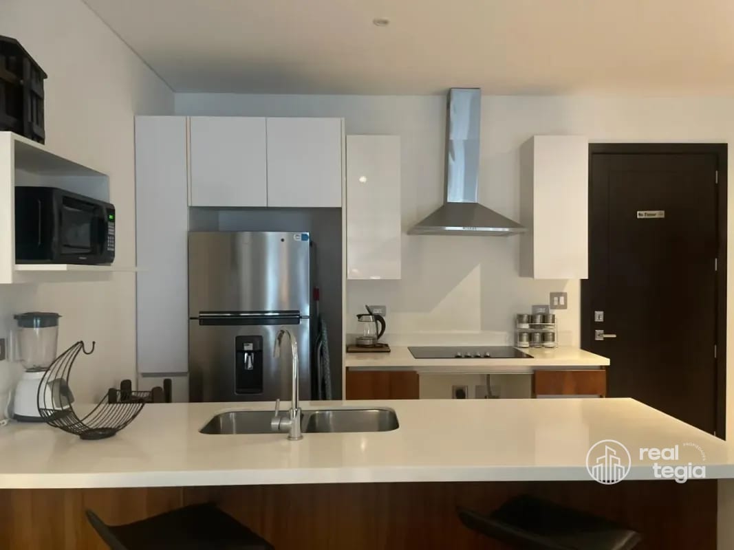 APARTAMENTO LIRIOS DE CAYALÁ ZONA 16 — Apartamento en Venta en Zona 16, Guatemala, Ciudad — foto 1 de 5