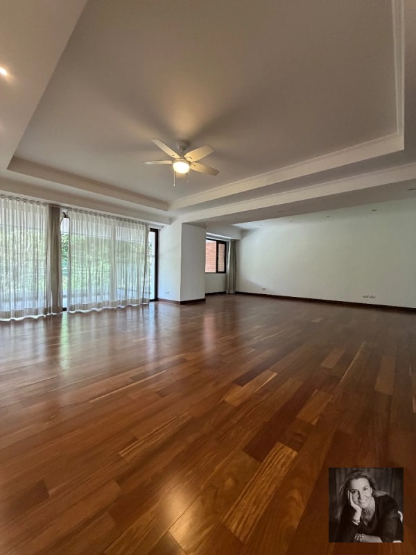 Apartamento de Lujo en Alquiler en Zona 14, Guatemala - 1