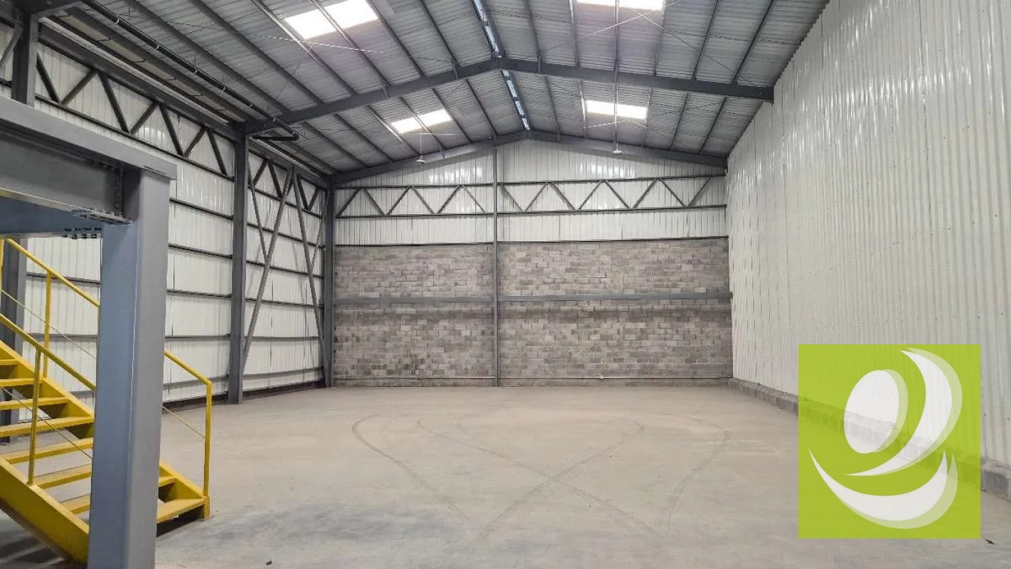 EN VENTA O RENTA BODEGA DENTRO DE CONDOMINIO INDUSTRIAL EN CARRETERA A EL SALVADOR - 3