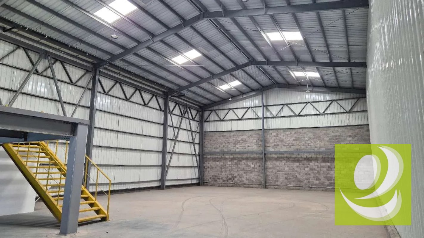 EN VENTA O RENTA BODEGA DENTRO DE CONDOMINIO INDUSTRIAL EN CARRETERA A EL SALVADOR - 2