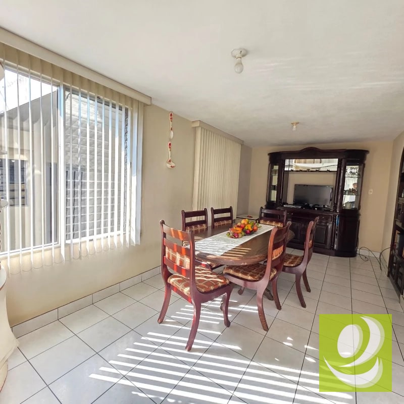 CASA COMERCIAL EN VENTA EN VALLE DEL SOL ZONA 4 MIXCO - 6