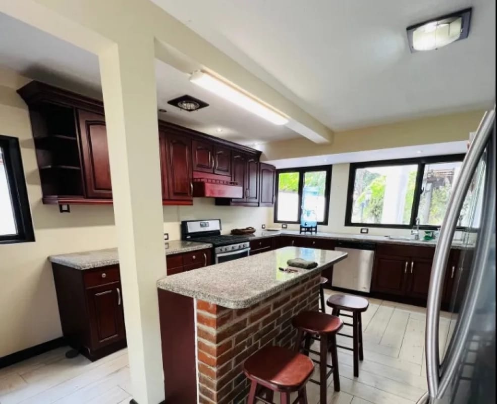 Se Vende Casa en El Socorro CAES. — Casa en Venta en El Socorro, Carretera a El Salvador, Guatemala, Ciudad — foto 10 de 15