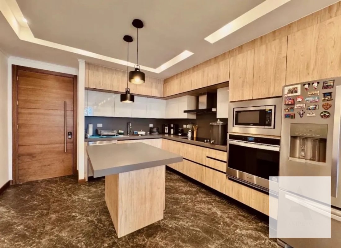 Moderno apartamento en el corazón de zona 10 - 16