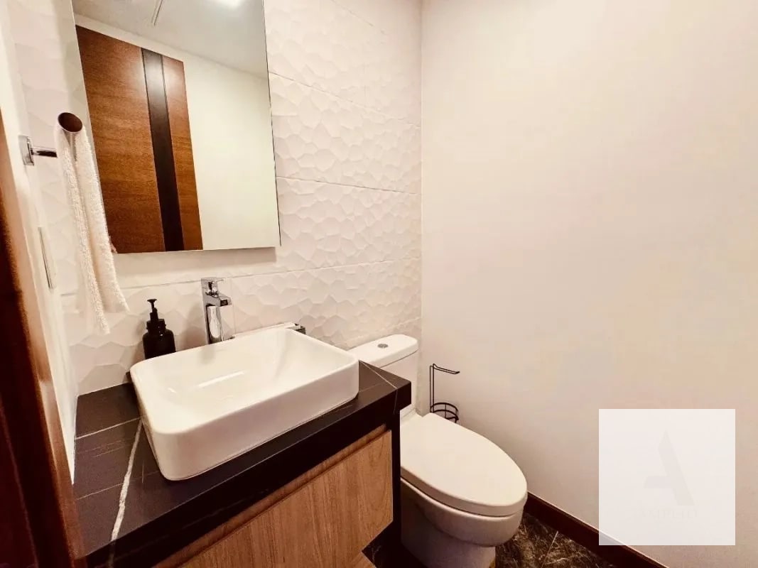 Moderno apartamento en el corazón de zona 10 - 13