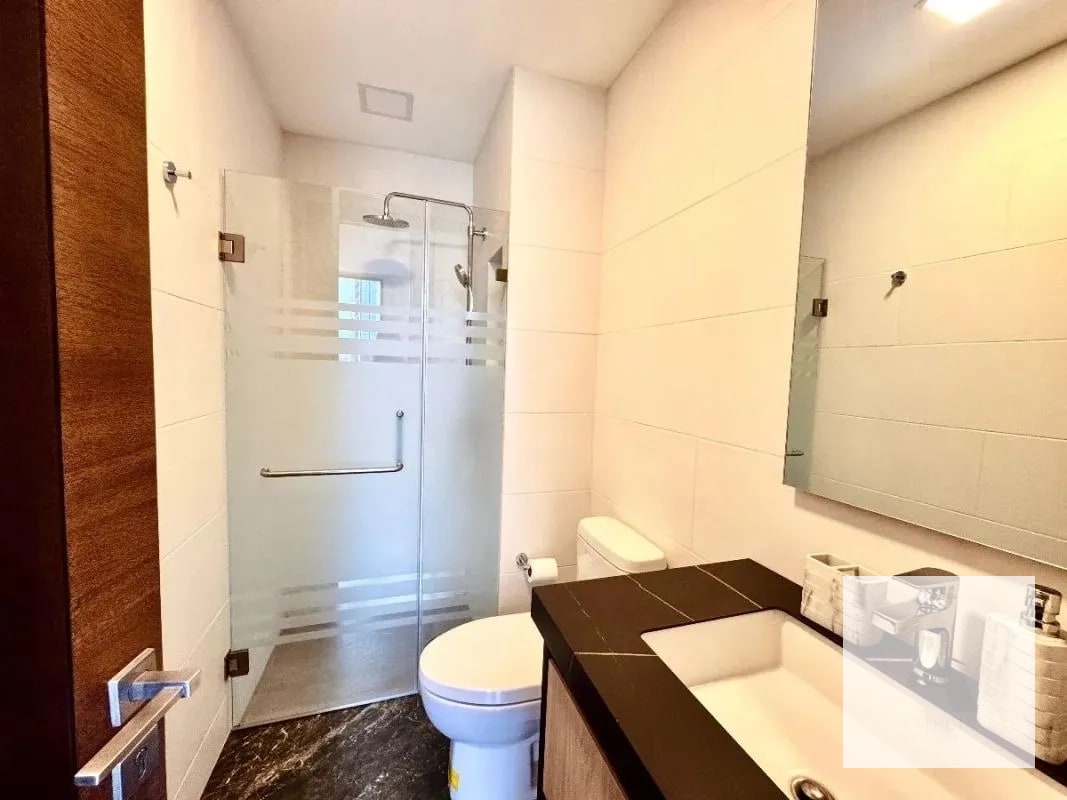 Moderno apartamento en el corazón de zona 10 - 8