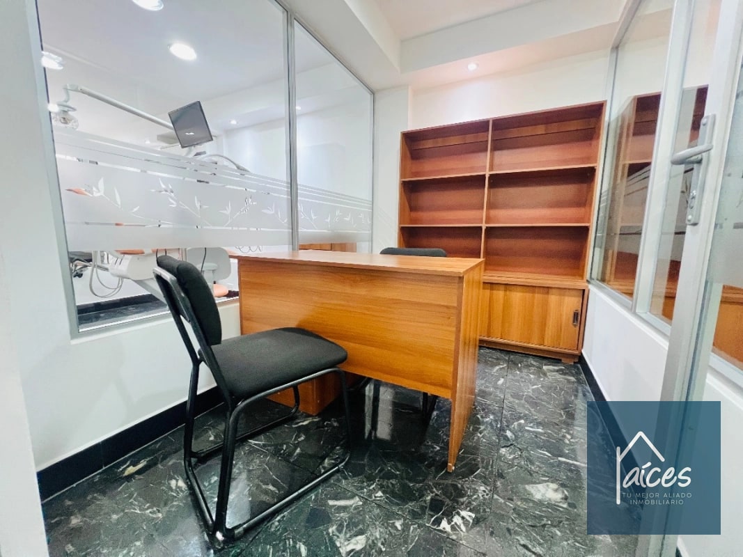 Clínica Odontológica en VENTA en Zona 10 (D) - 7