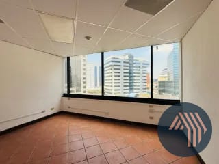 ALQUILER DE OFICINA TABICADA 154MT2 - MURANO CENTER, ZONA 10 — Oficina en Alquiler en Murano Center, Zona 10, Guatemala, Ciudad — miniatura 8 de 13