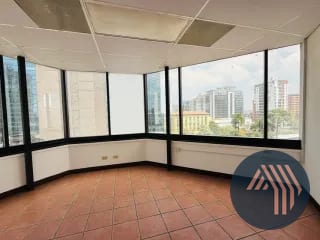 ALQUILER DE OFICINA TABICADA 154MT2 - MURANO CENTER, ZONA 10 — Oficina en Alquiler en Murano Center, Zona 10, Guatemala, Ciudad — miniatura 7 de 13