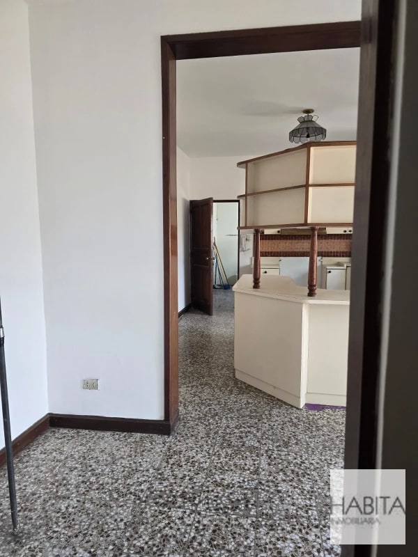 Propiedad en Alquiler para Oficinas o Negocio, San Cristóbal zona 8 de Mixco - 12