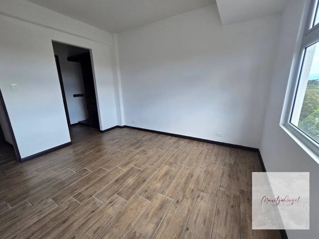 CONDADO EL NARANJO  APARTAMENTO EN RENTA VR Q5.500 - 5