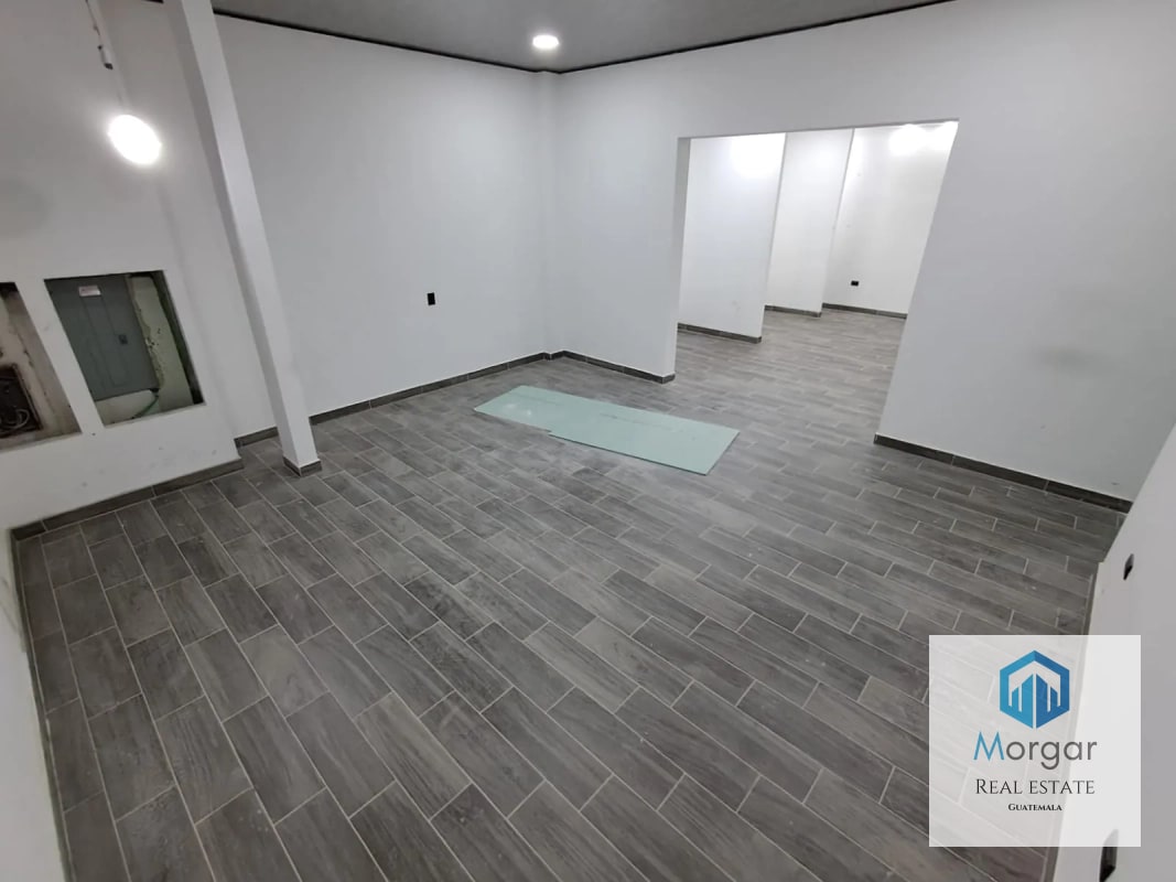 Local comercial en zona 10 - 3