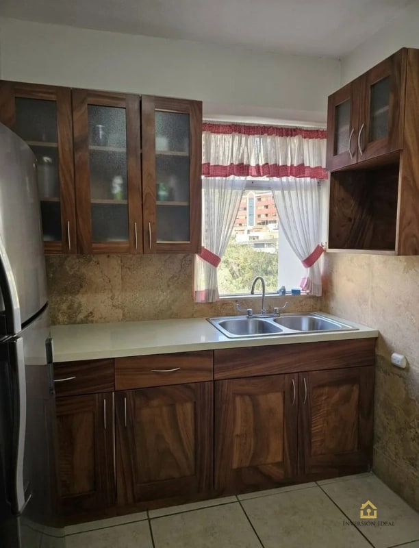 Apartamento en renta Equipado - $850 - Edificio Convista Z.15 - 1 Hab + Cuarto de Servicio - 5