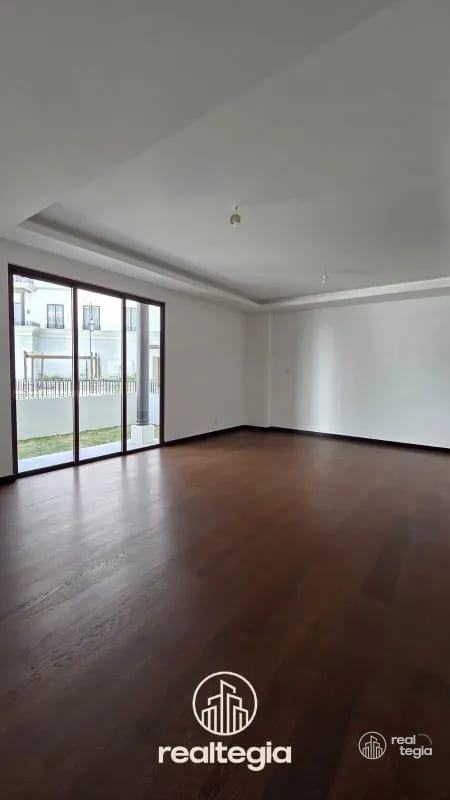 APARTAMENTO NOGALES DE CAYALÁ ZONA 16 — Apartamento en Venta en Zona 16, Guatemala, Ciudad — foto 9 de 10