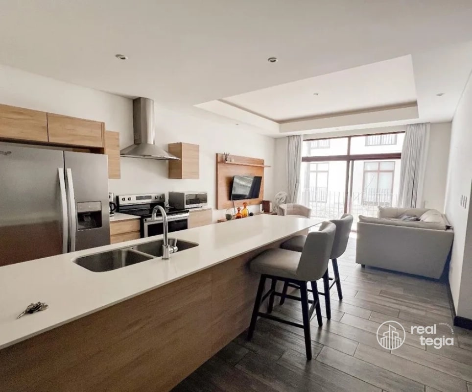 APARTAMENTO EN LIRIOS DE CAYALÁ ZONA 16 - 10